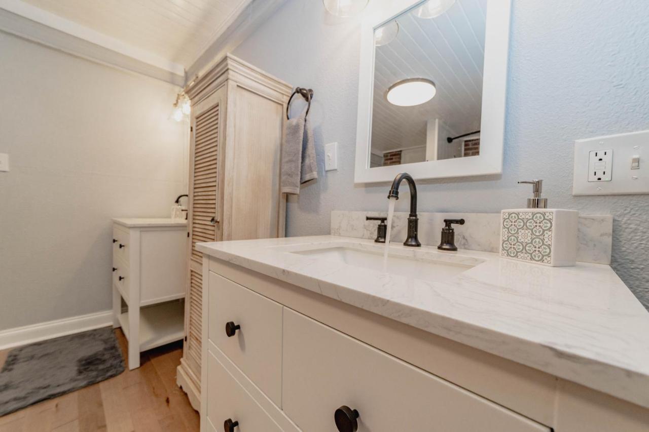 Comfortable King Suite Zen Space Hattiesburg Luaran gambar